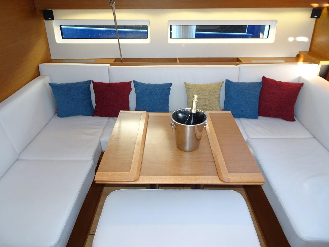 Sun Odyssey 490 - 3 cab., picture 11