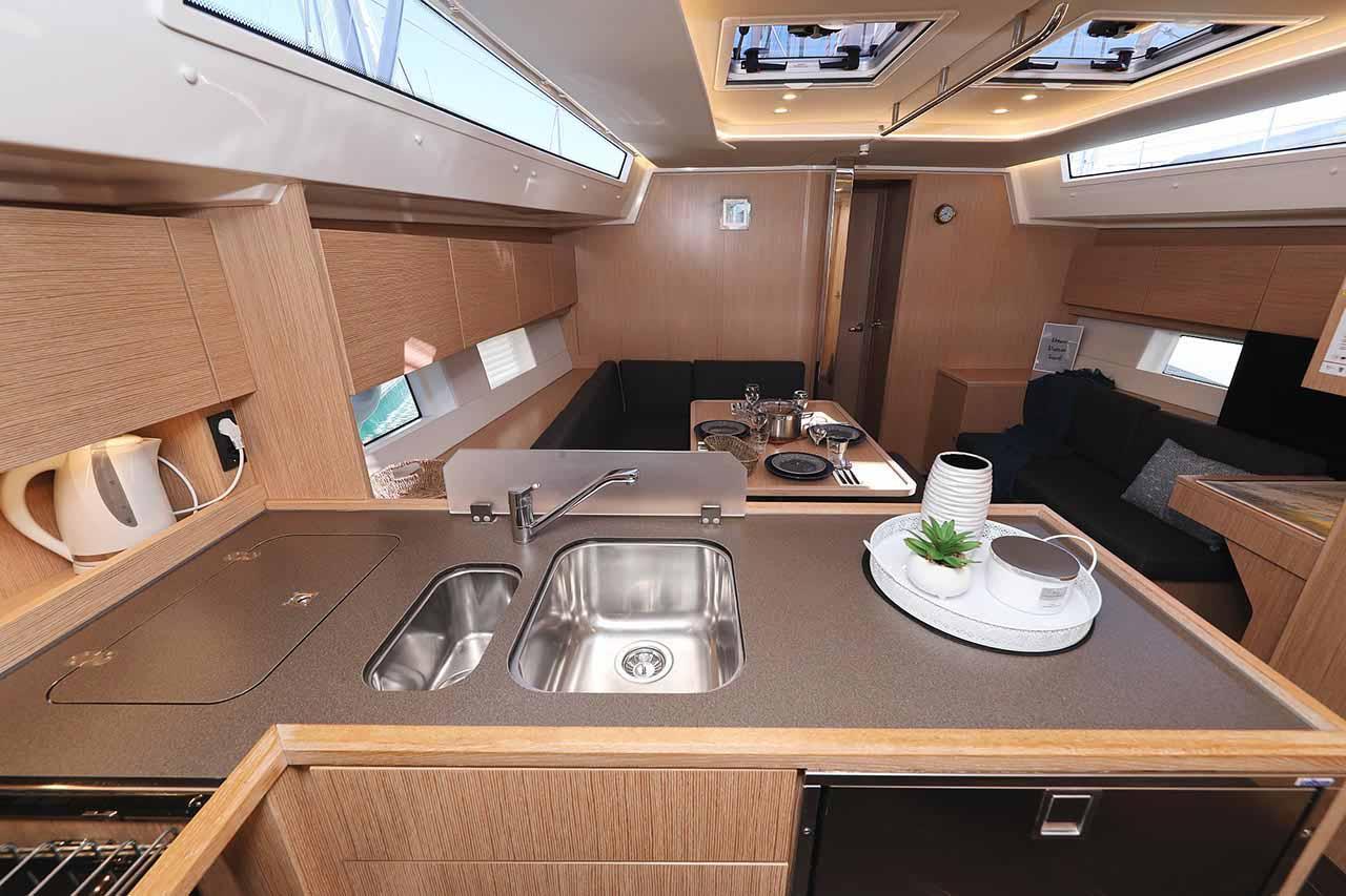 Bavaria C45 Holiday, picture 12