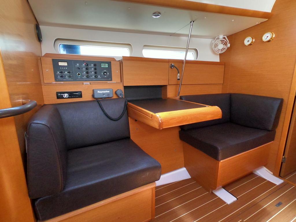 Sun Odyssey 409, picture 5