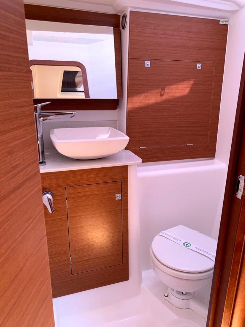 Dufour 460 GL, picture 9