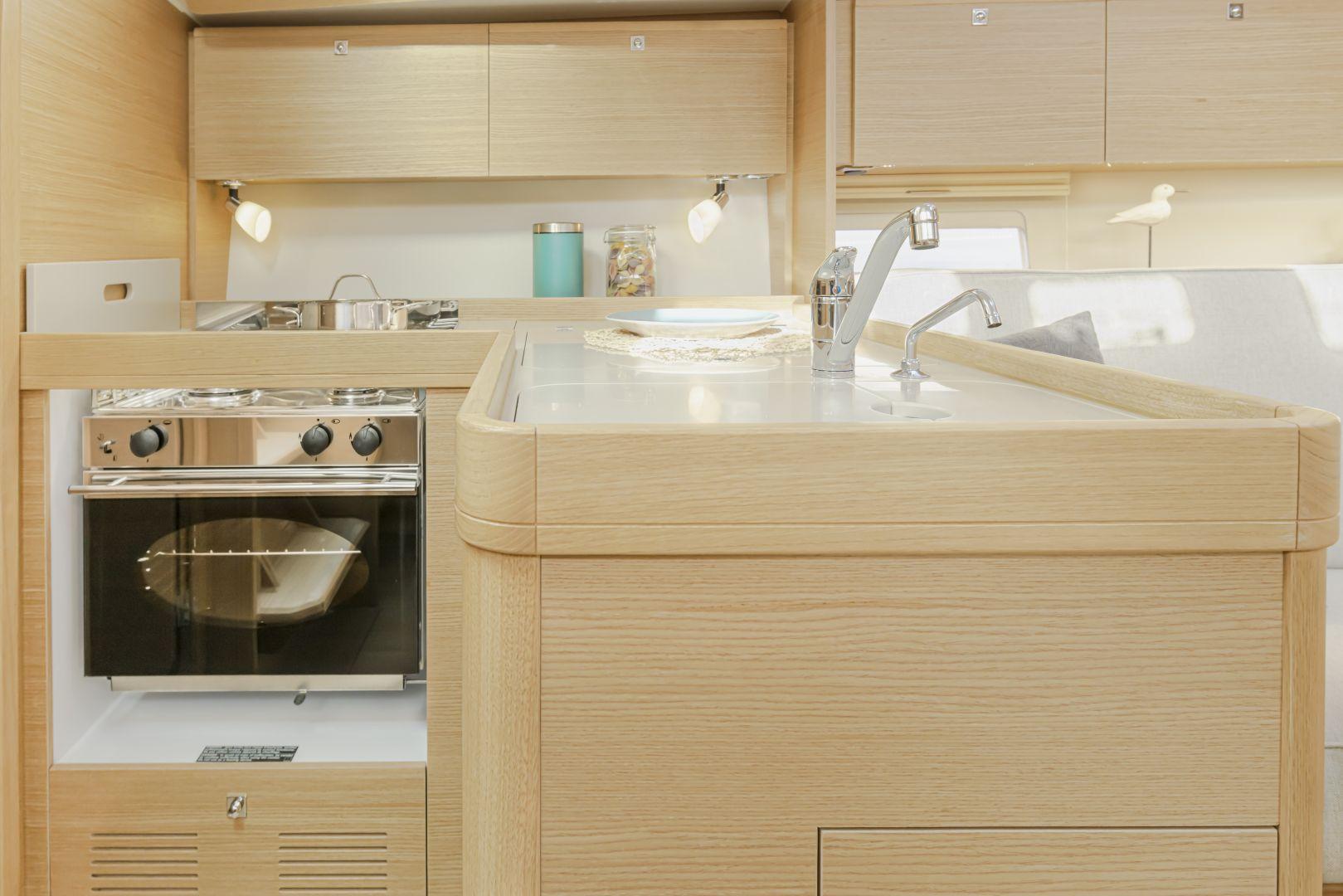 Dufour 360 GL, picture 4