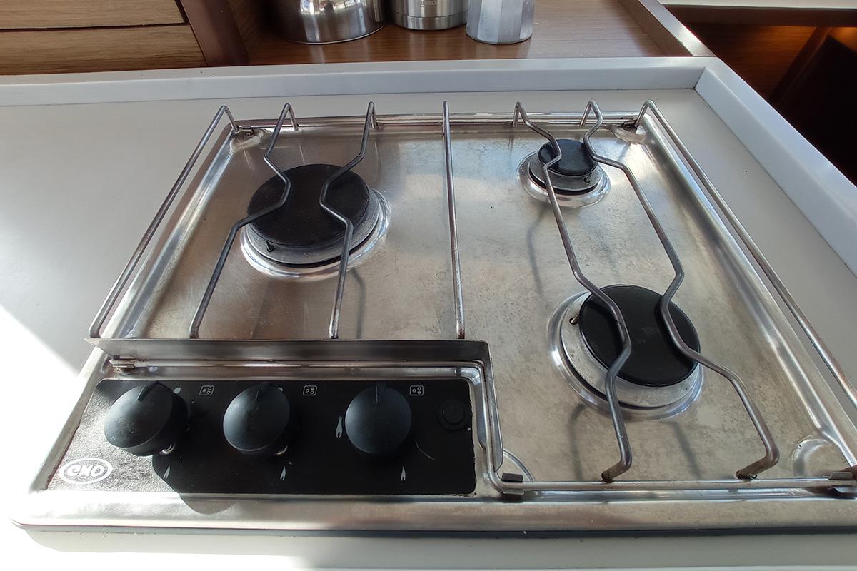 Lagoon 40 - 4 + 2 cab, picture 17