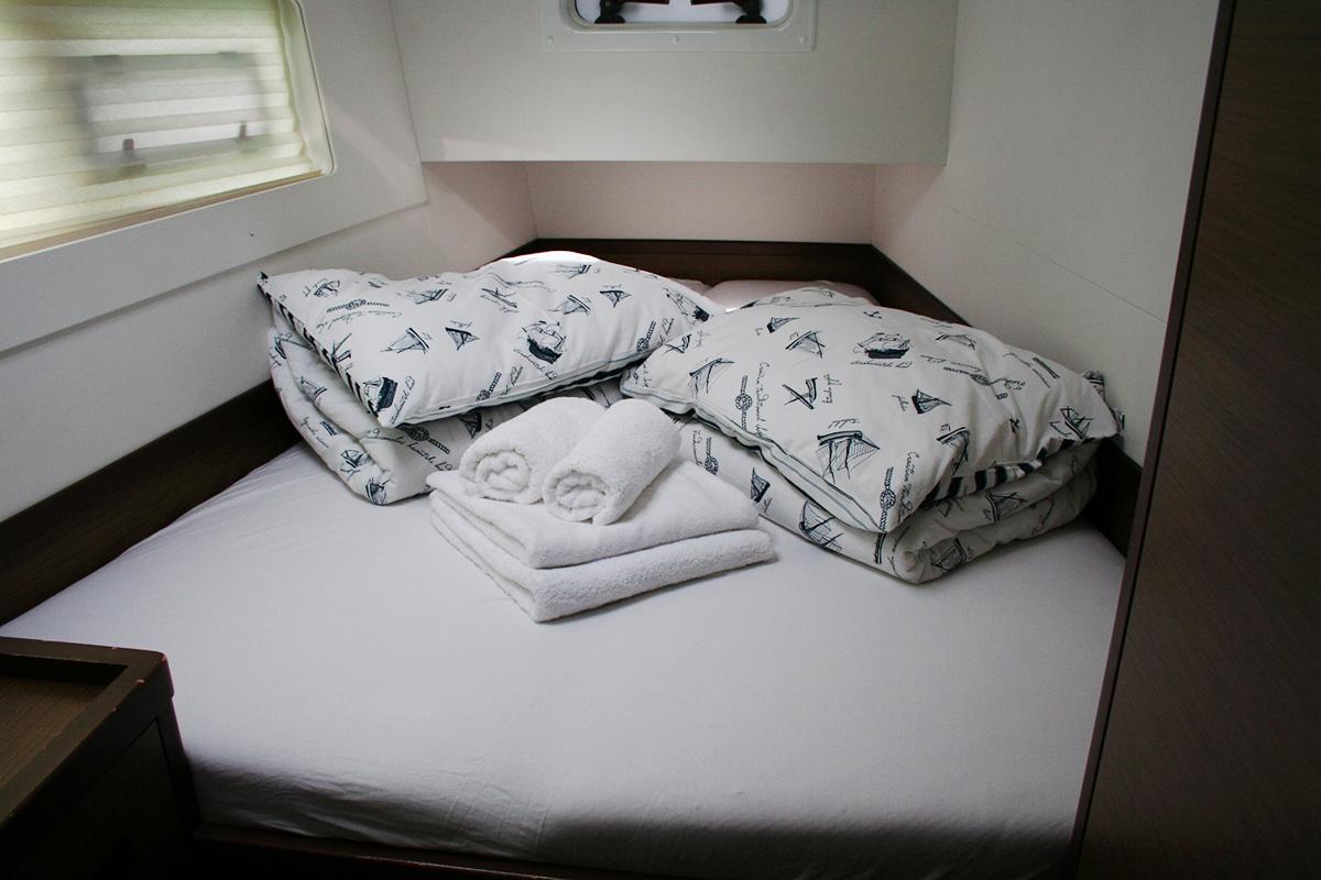 Lagoon 40 - 4 + 2 cab, picture 20