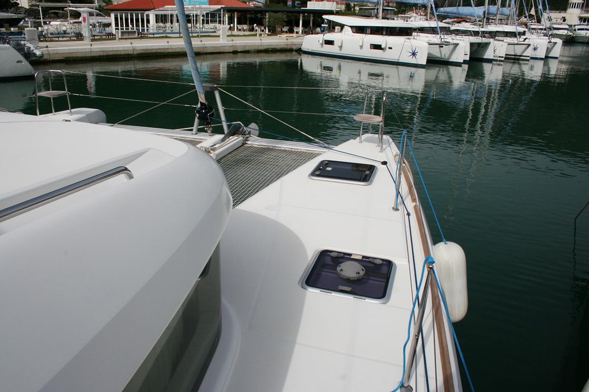 Lagoon 40 - 4 + 2 cab, picture 9