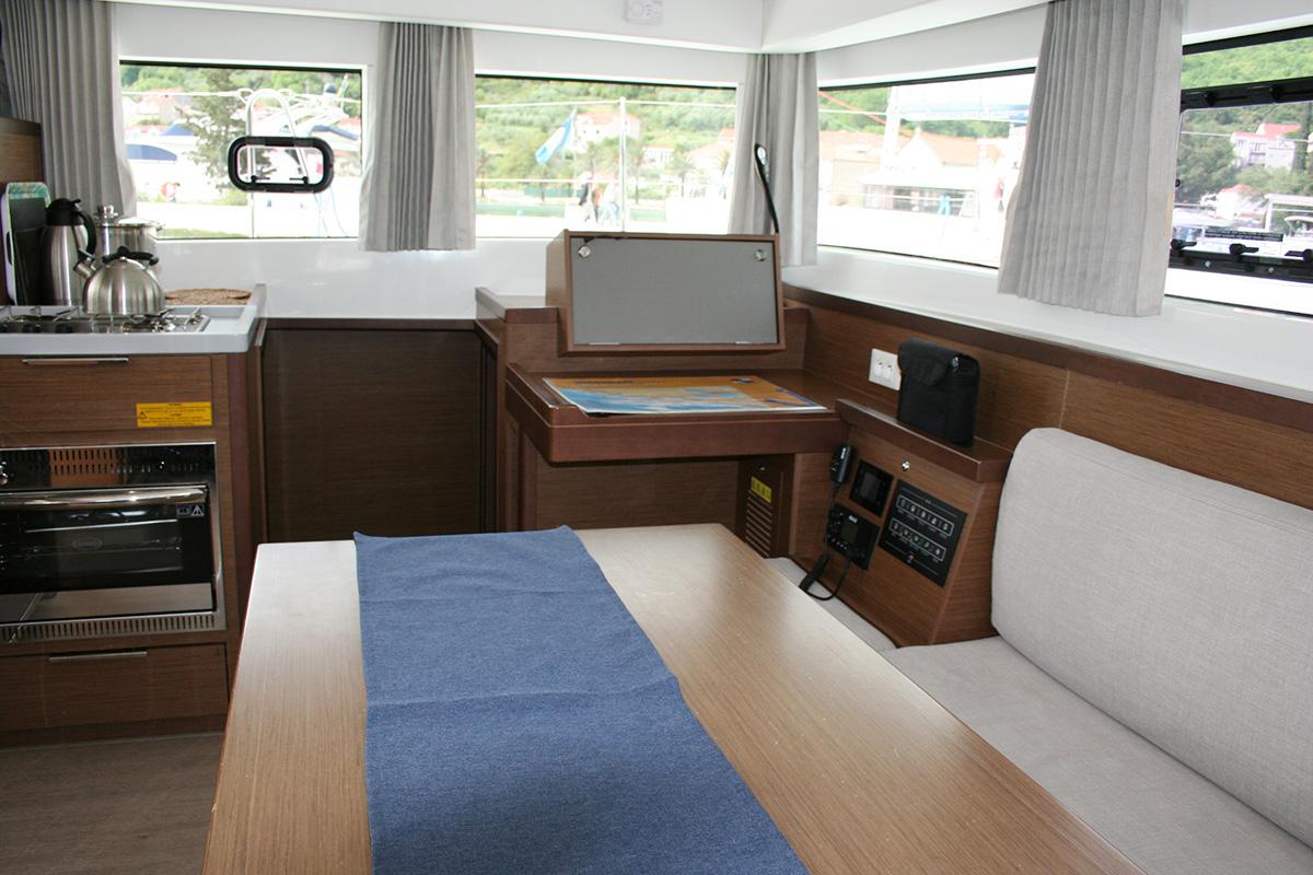 Lagoon 40 - 4 + 2 cab, picture 14