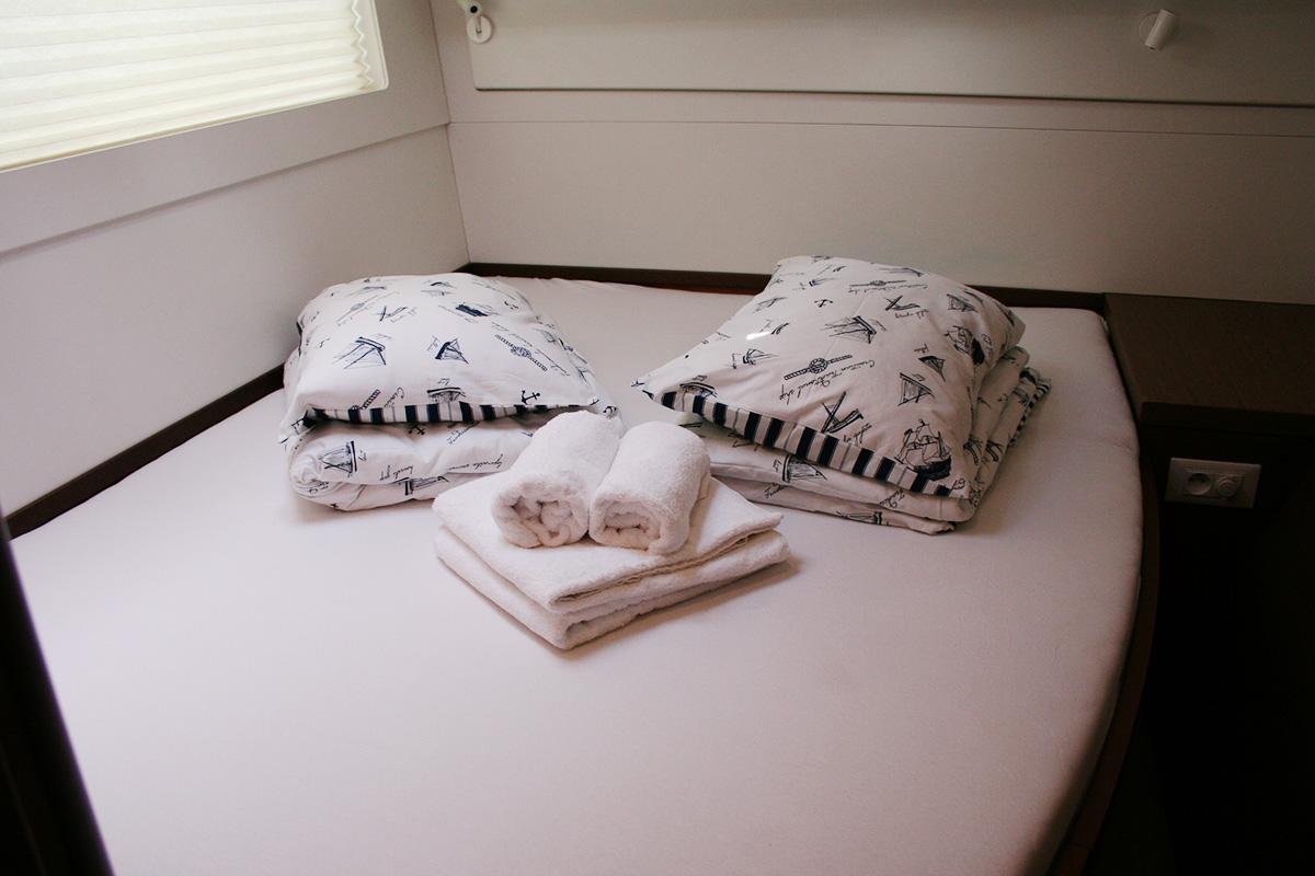 Lagoon 40 - 4 + 2 cab, picture 22