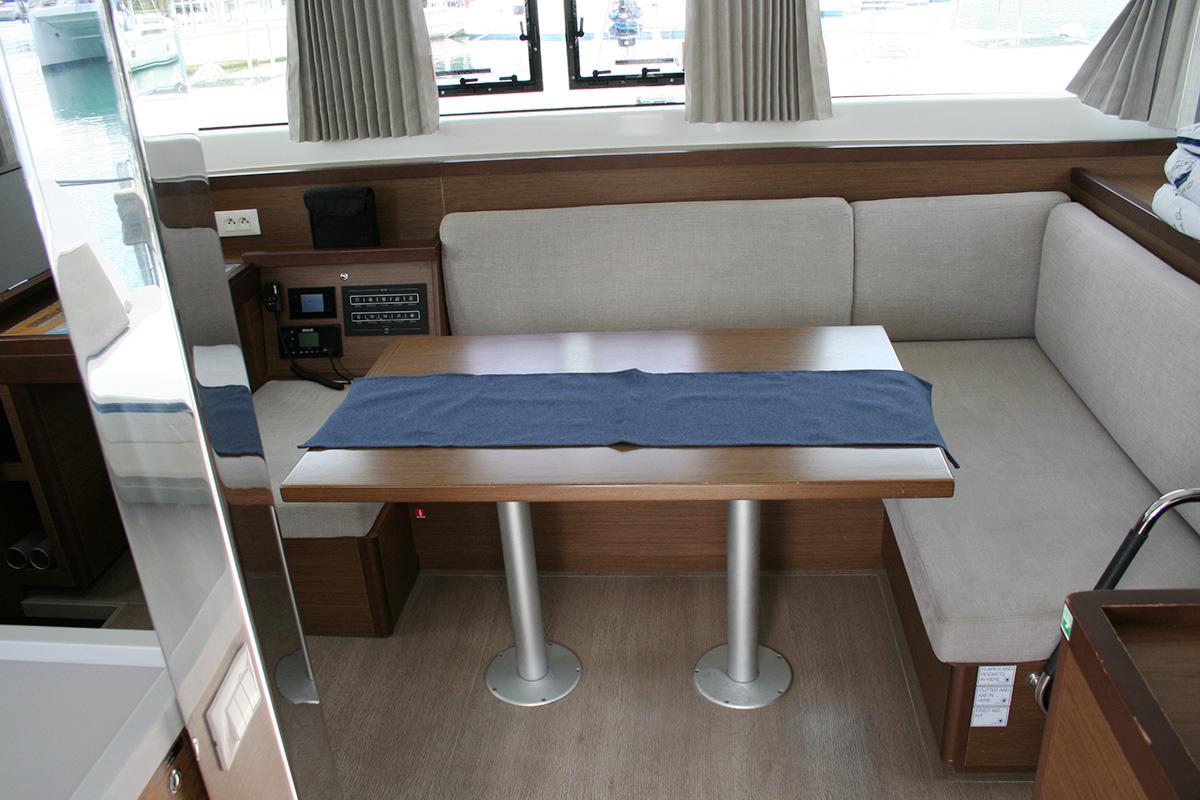 Lagoon 40 - 4 + 2 cab, picture 13