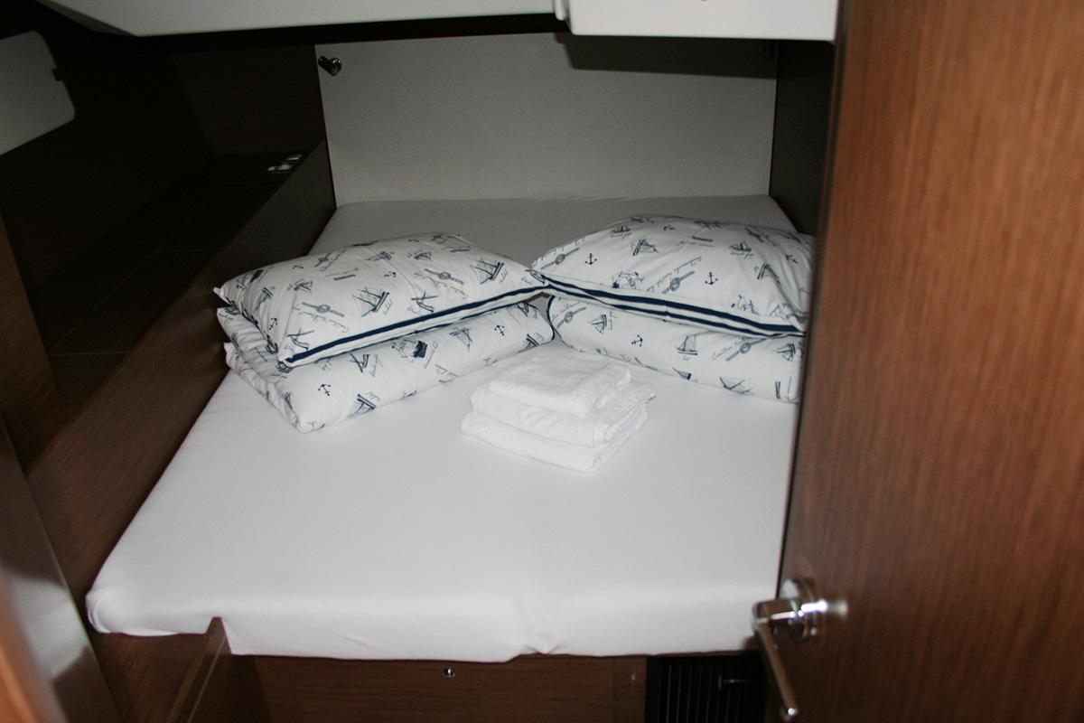 Oceanis 51.1 - 5 + 1 cab., picture 13