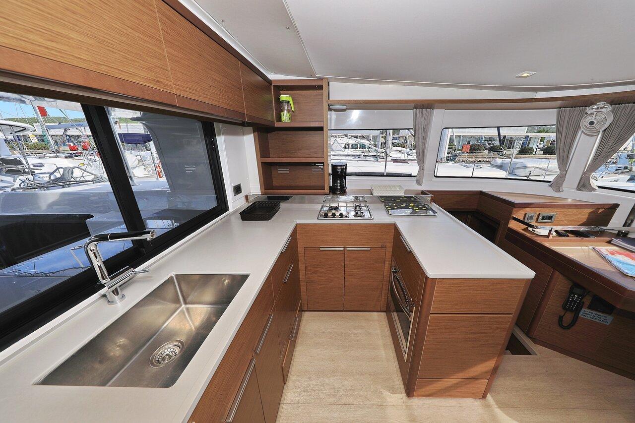 Lagoon 46 - 4 + 2 cab., picture 22