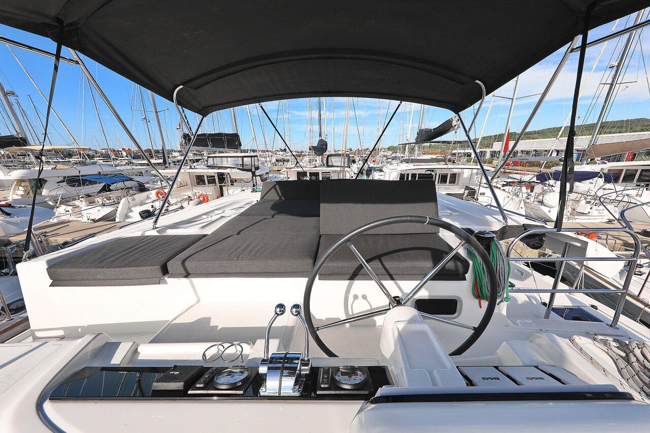 Lagoon 46 - 4 + 2 cab., picture 13