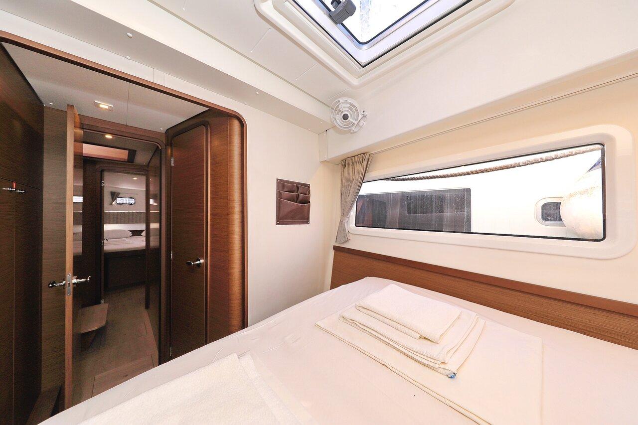 Lagoon 42 - 4 + 2 cab., picture 25