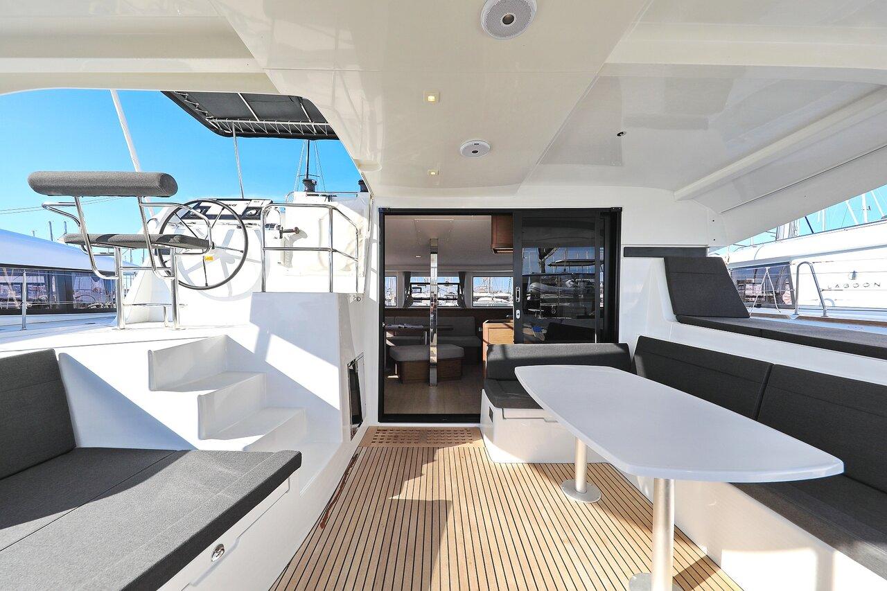 Lagoon 42 - 4 + 2 cab., picture 13