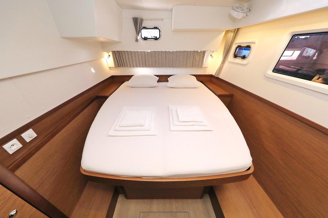 Lagoon 42 - 4 + 2 cab., picture 21