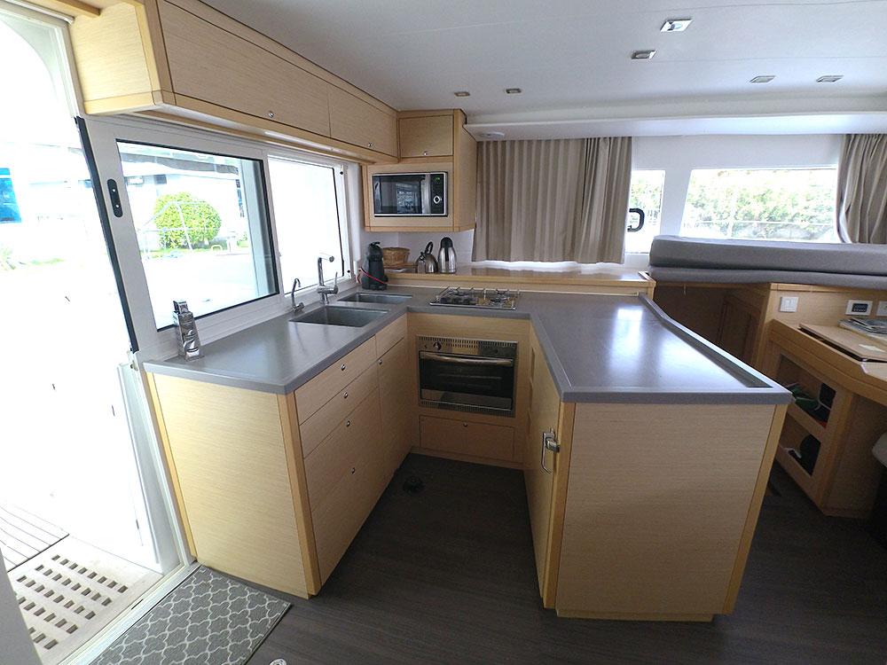 Lagoon 450 F - 4 + 2 cab., picture 6