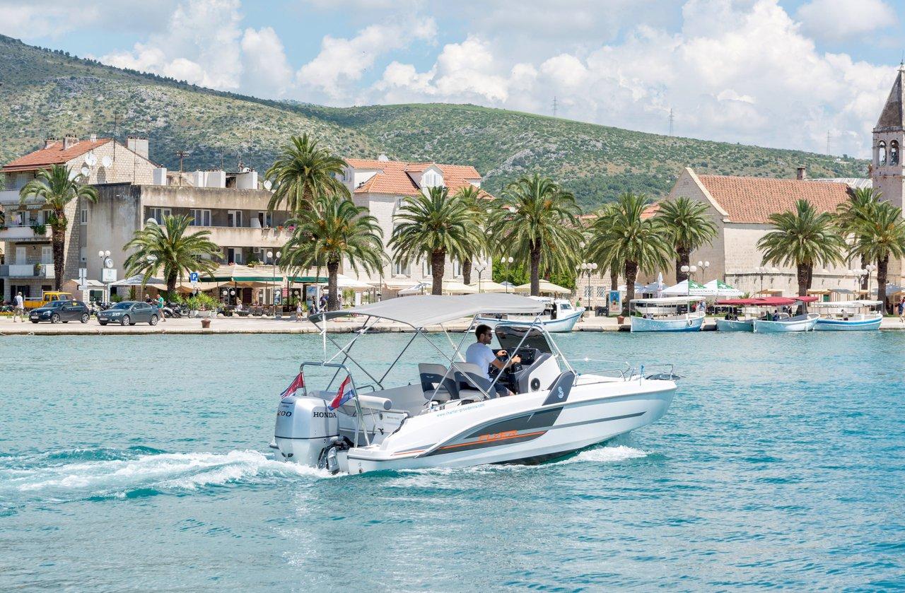 Beneteau Flyer 6.6 SpaceDeck, picture 10