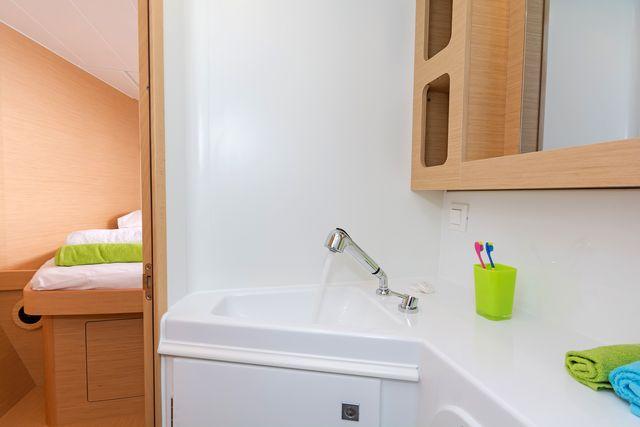 Lagoon 42 - 4 + 2 cab., picture 7