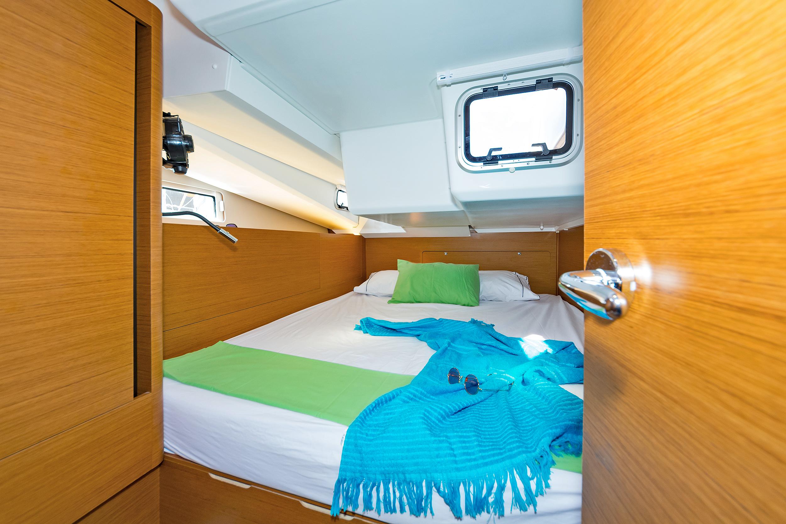 Sun Odyssey 440 - 4 cab., picture 5