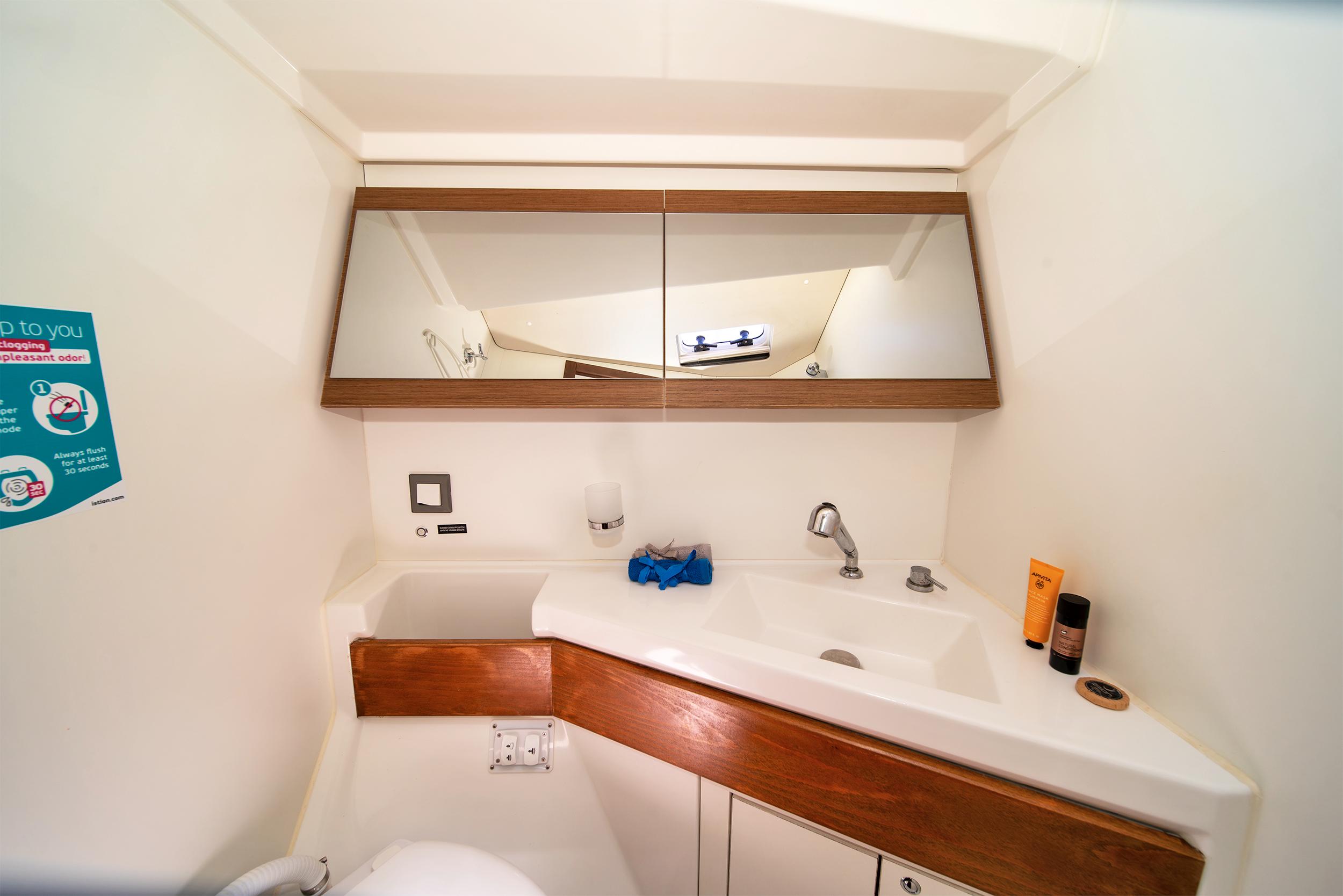 Oceanis 46.1, picture 21