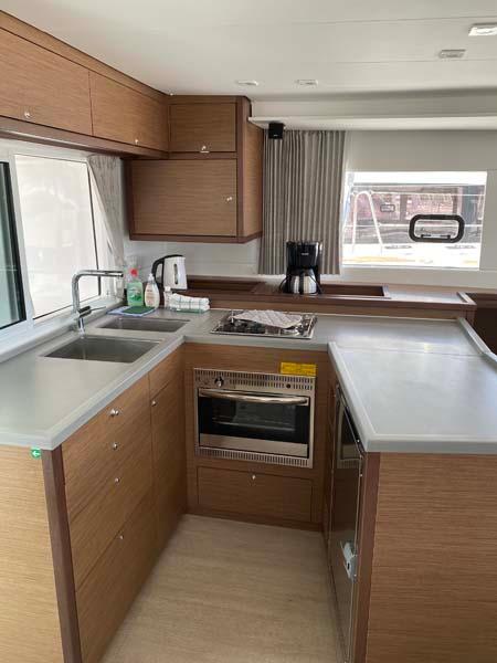 Lagoon 450 F - 4 + 2 cab., picture 9