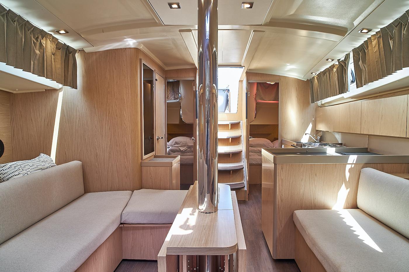 Oceanis 41.1, picture 4