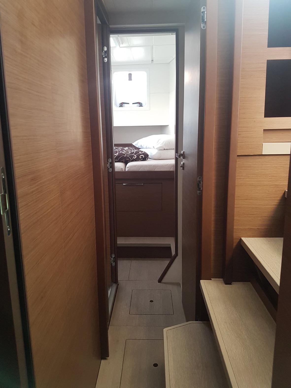 Lagoon 40 - 4 + 2 cab, picture 7