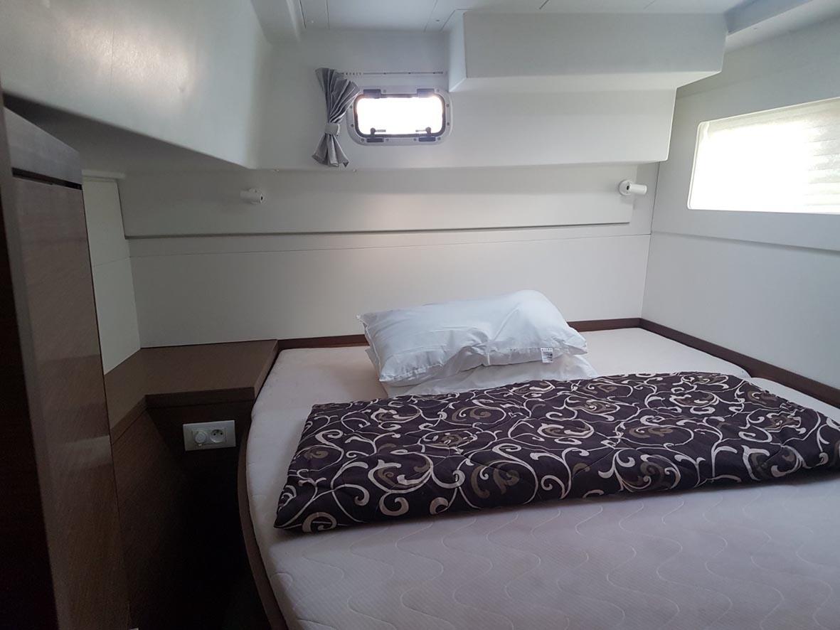 Lagoon 40 - 4 + 2 cab, picture 8