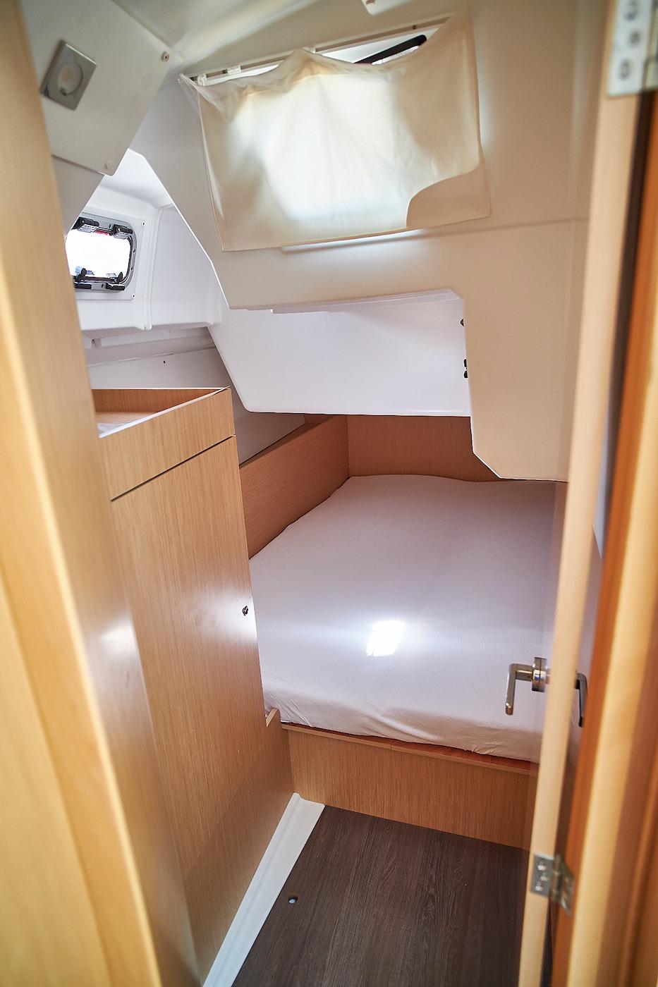 Oceanis 38.1, picture 11