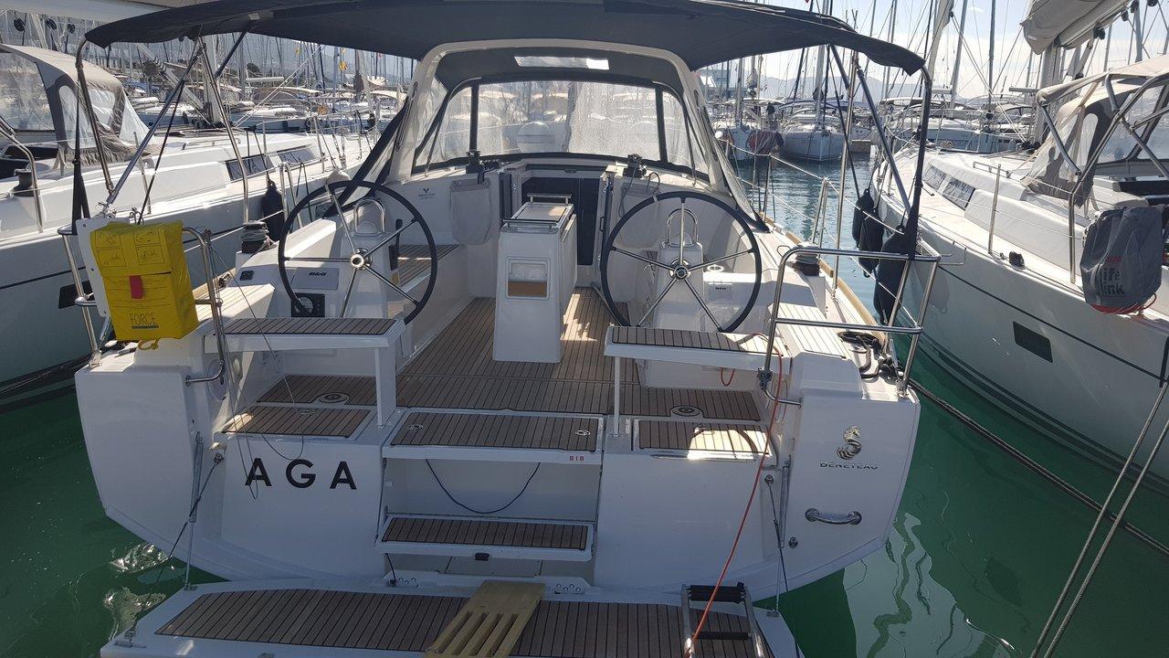 Oceanis 38.1, picture 12