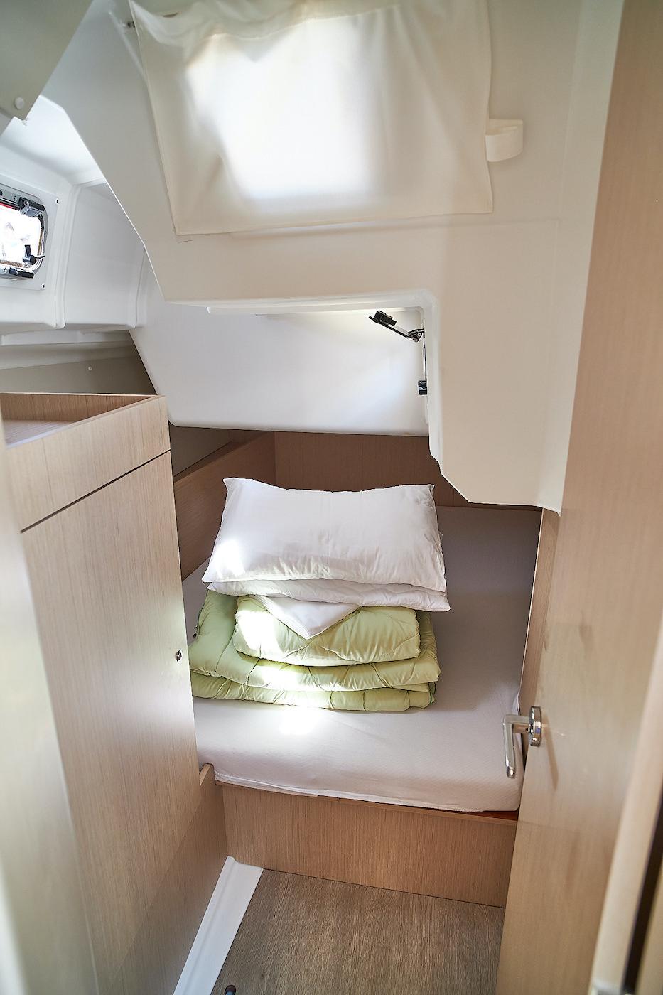 Oceanis 38.1, picture 11