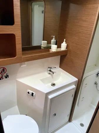 Lagoon 42 - 4 + 2 cab., picture 10