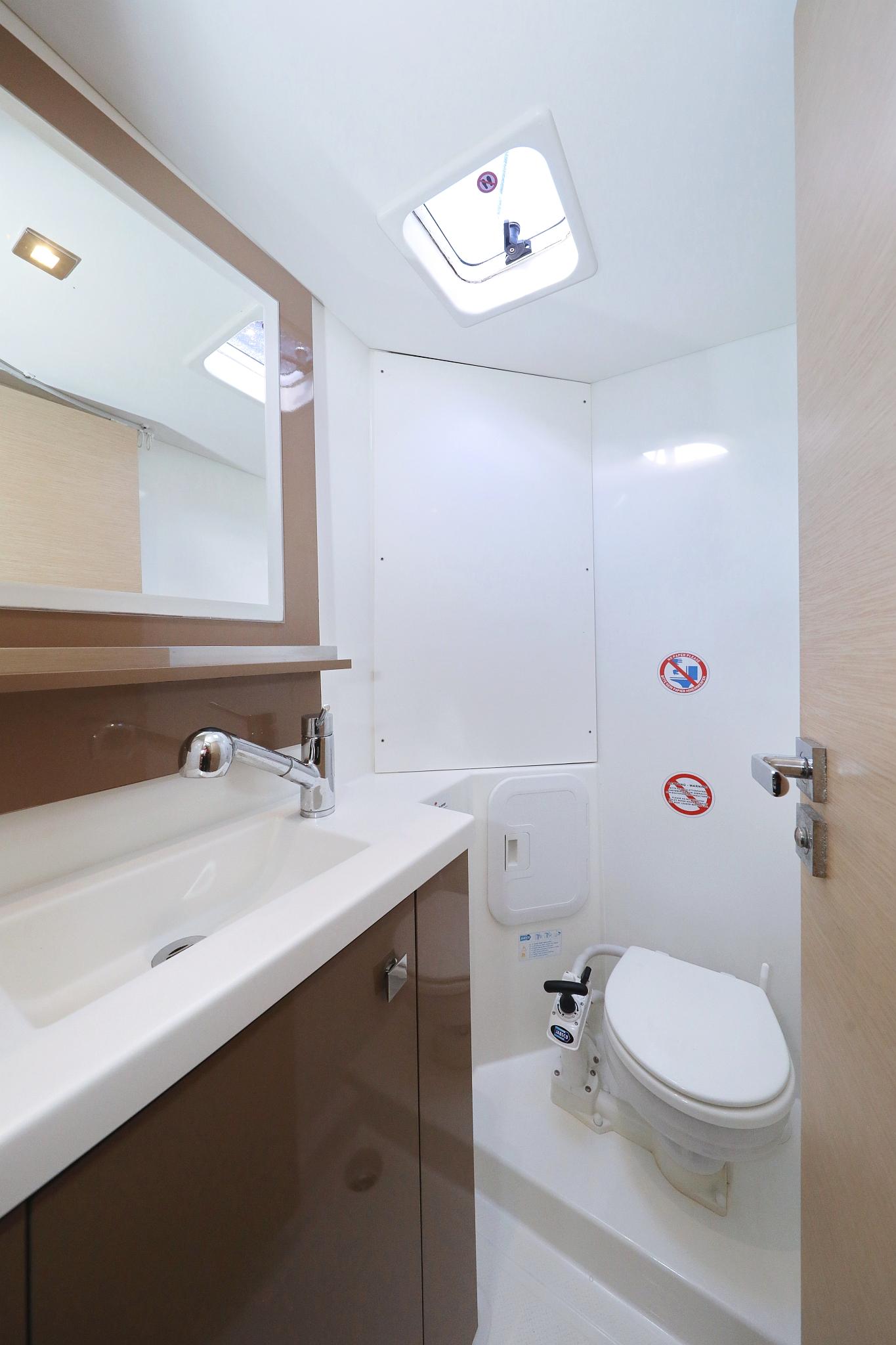 Fountaine Pajot Lucia 40 - 4 cab. - Why Not, picture 37