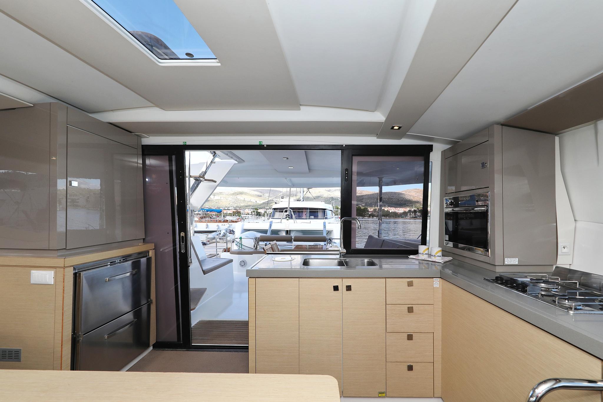 Fountaine Pajot Lucia 40 - 4 cab. - Why Not, picture 20