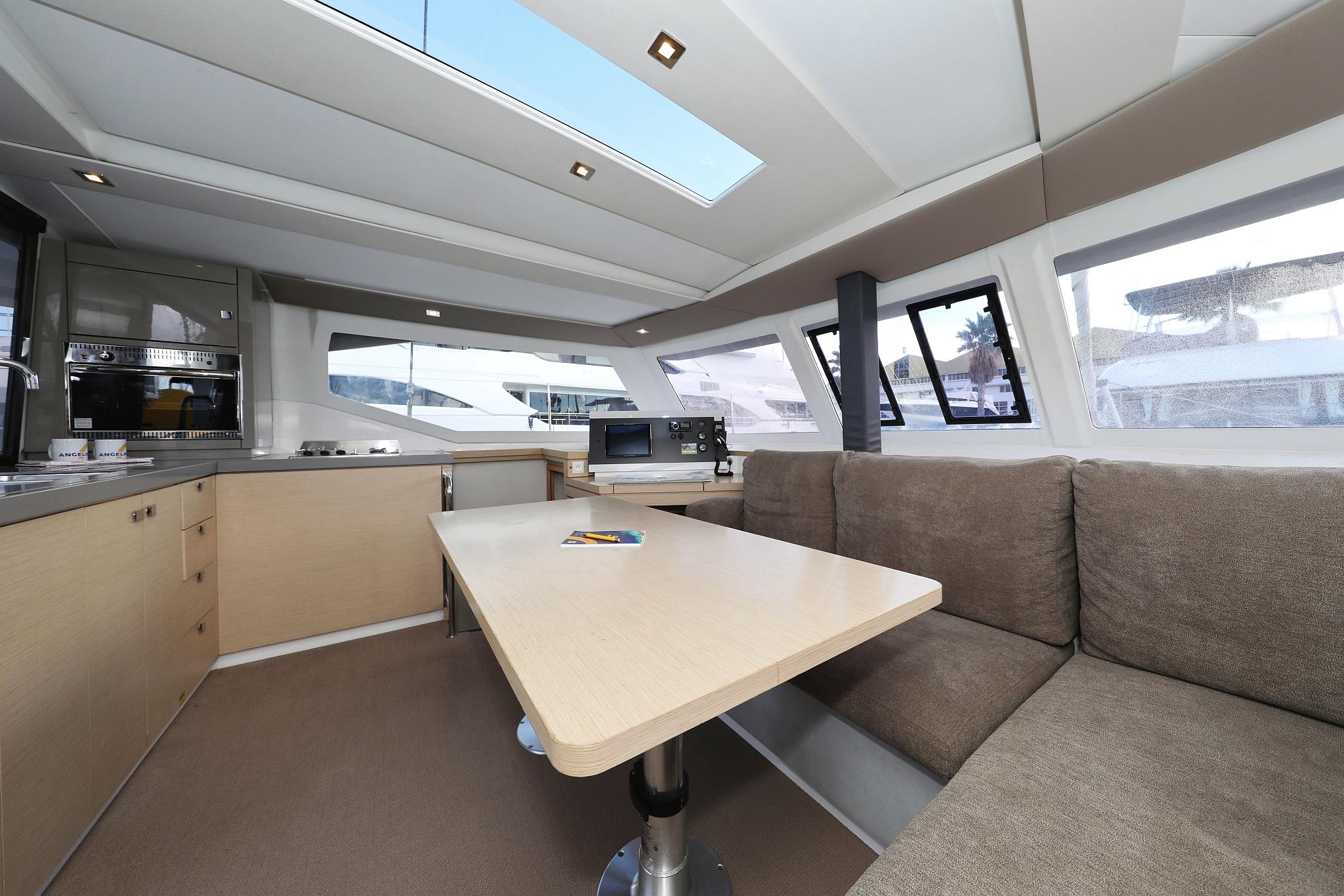Fountaine Pajot Lucia 40 - 4 cab. - Why Not, picture 18