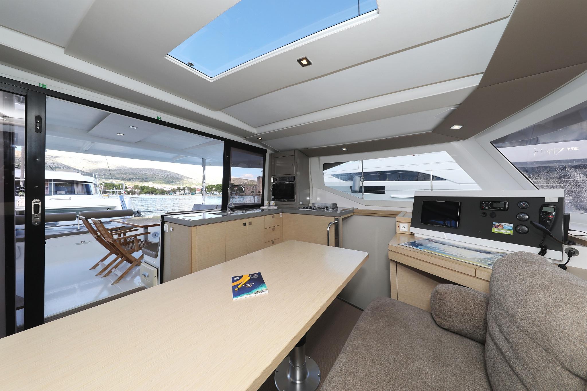 Fountaine Pajot Lucia 40 - 4 cab. - Why Not, picture 17