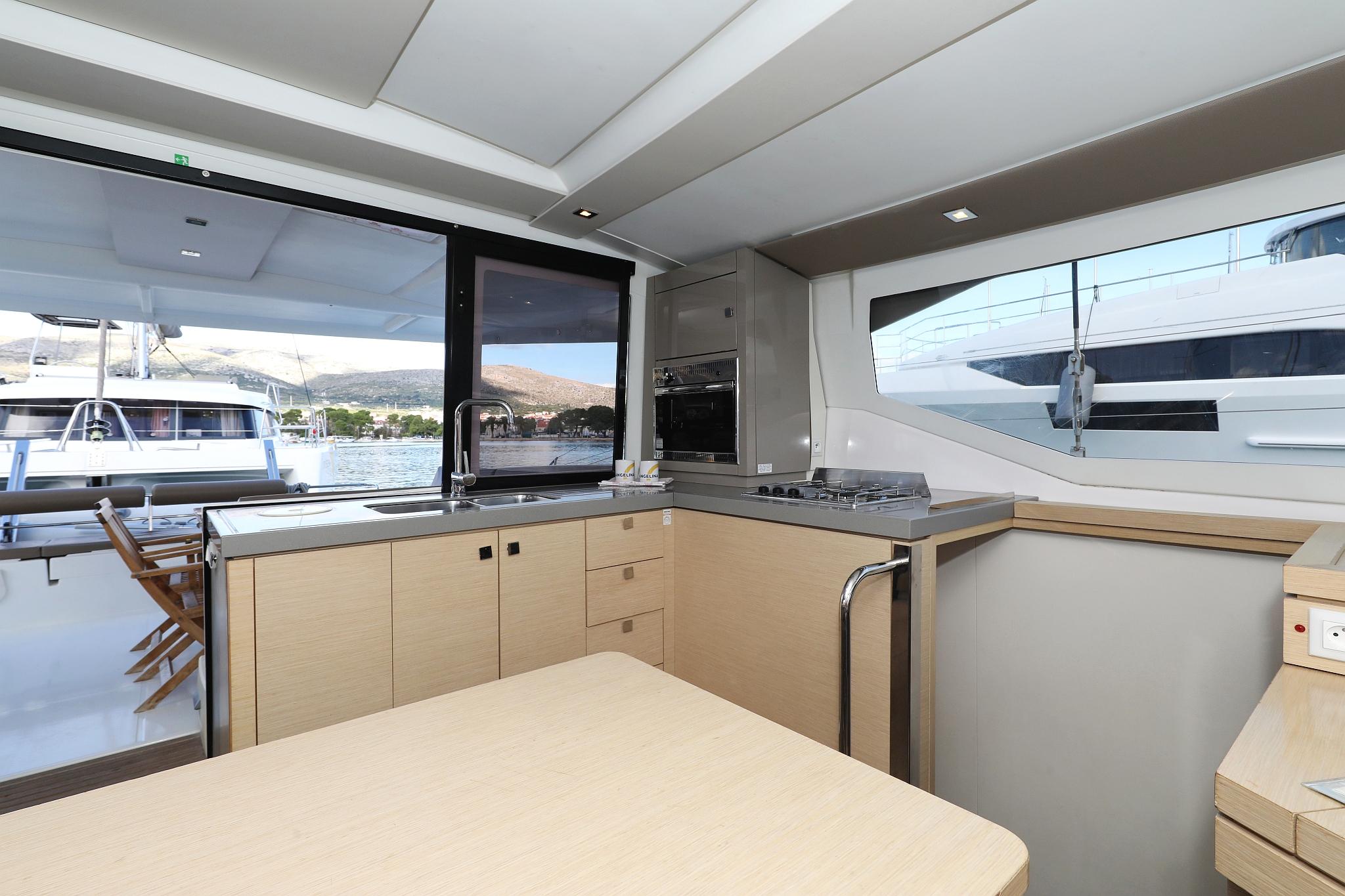 Fountaine Pajot Lucia 40 - 4 cab. - Why Not, picture 21