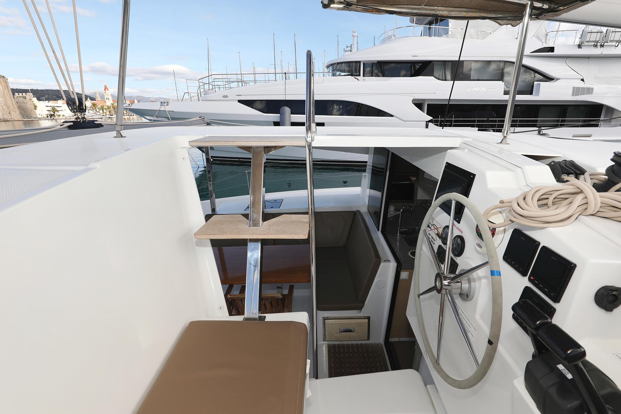 Fountaine Pajot Lucia 40 - 4 cab. - Why Not, picture 10
