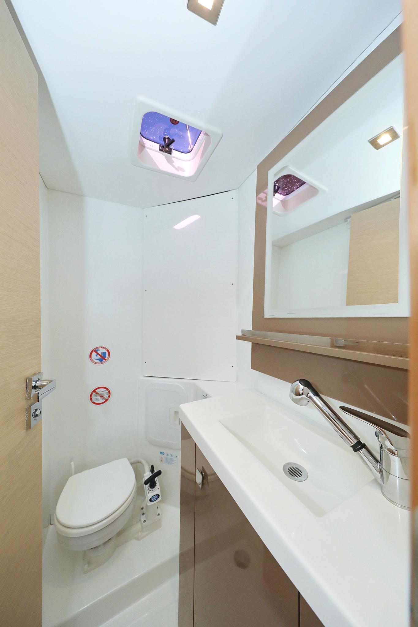 Fountaine Pajot Lucia 40 - 4 cab. - Why Not, picture 39