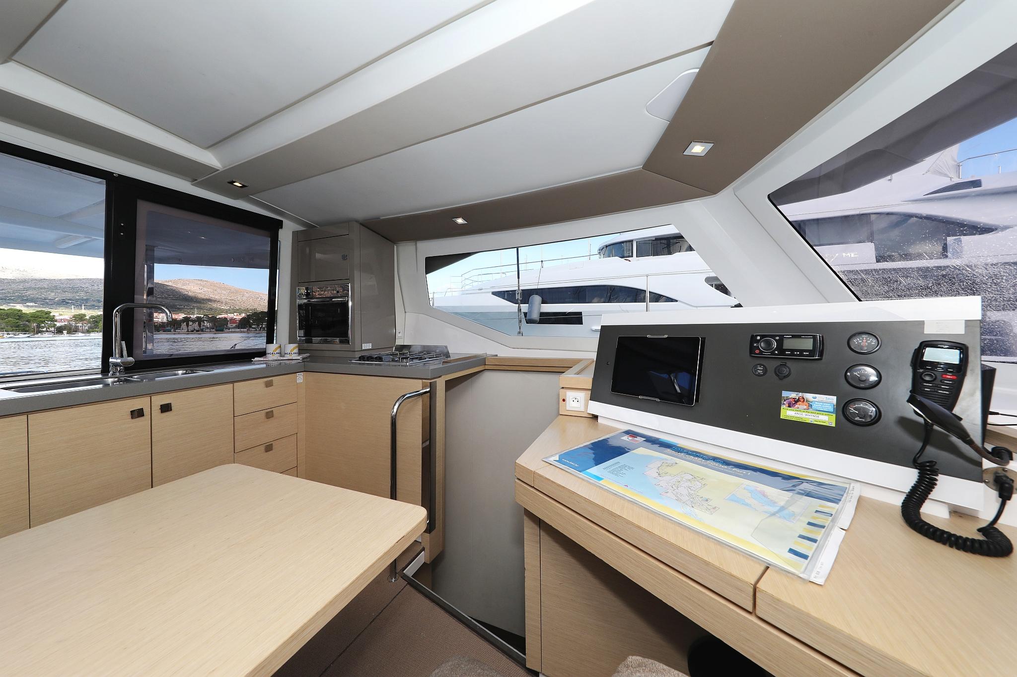 Fountaine Pajot Lucia 40 - 4 cab. - Why Not, picture 19
