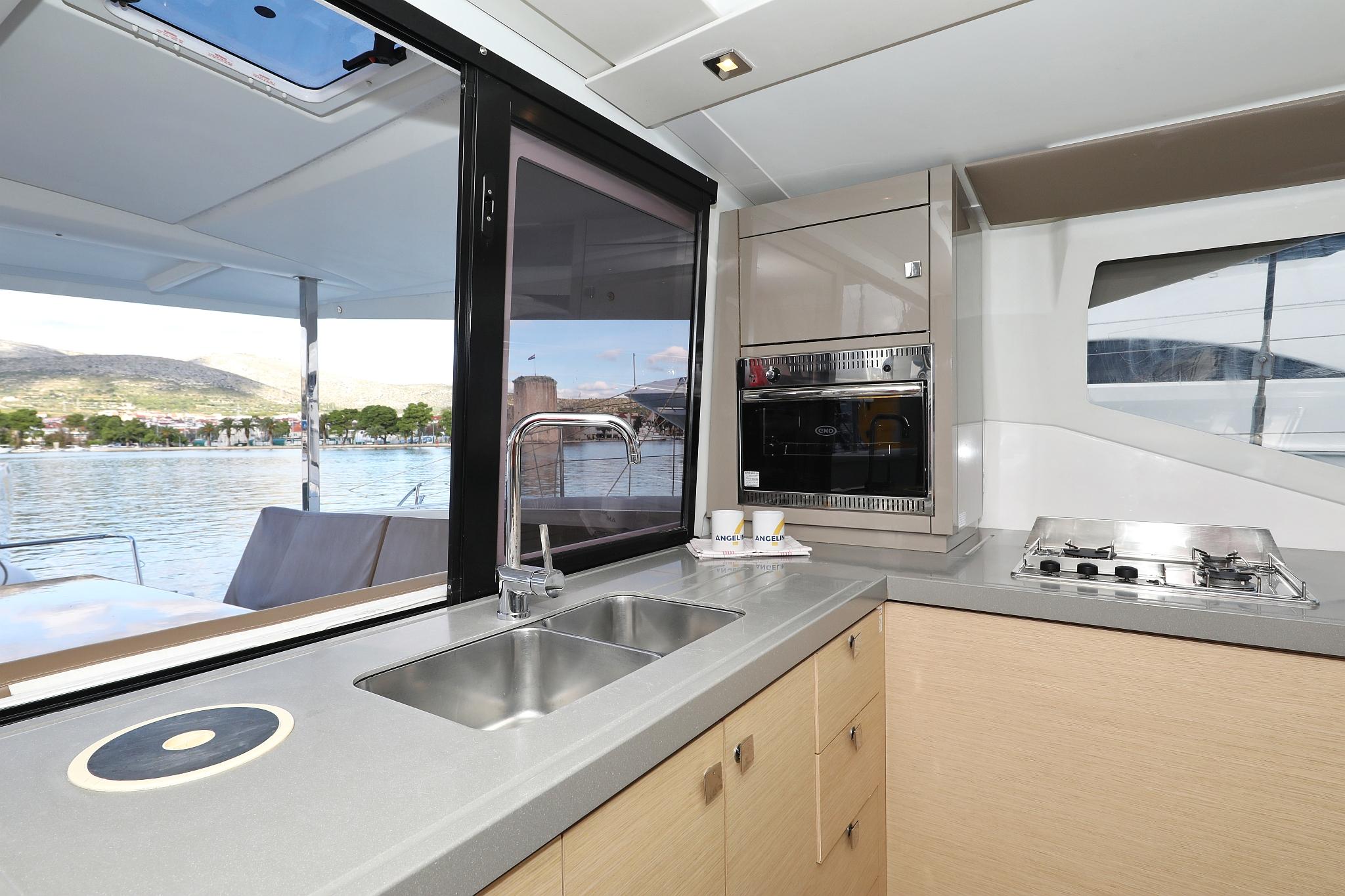 Fountaine Pajot Lucia 40 - 4 cab. - Why Not, picture 23