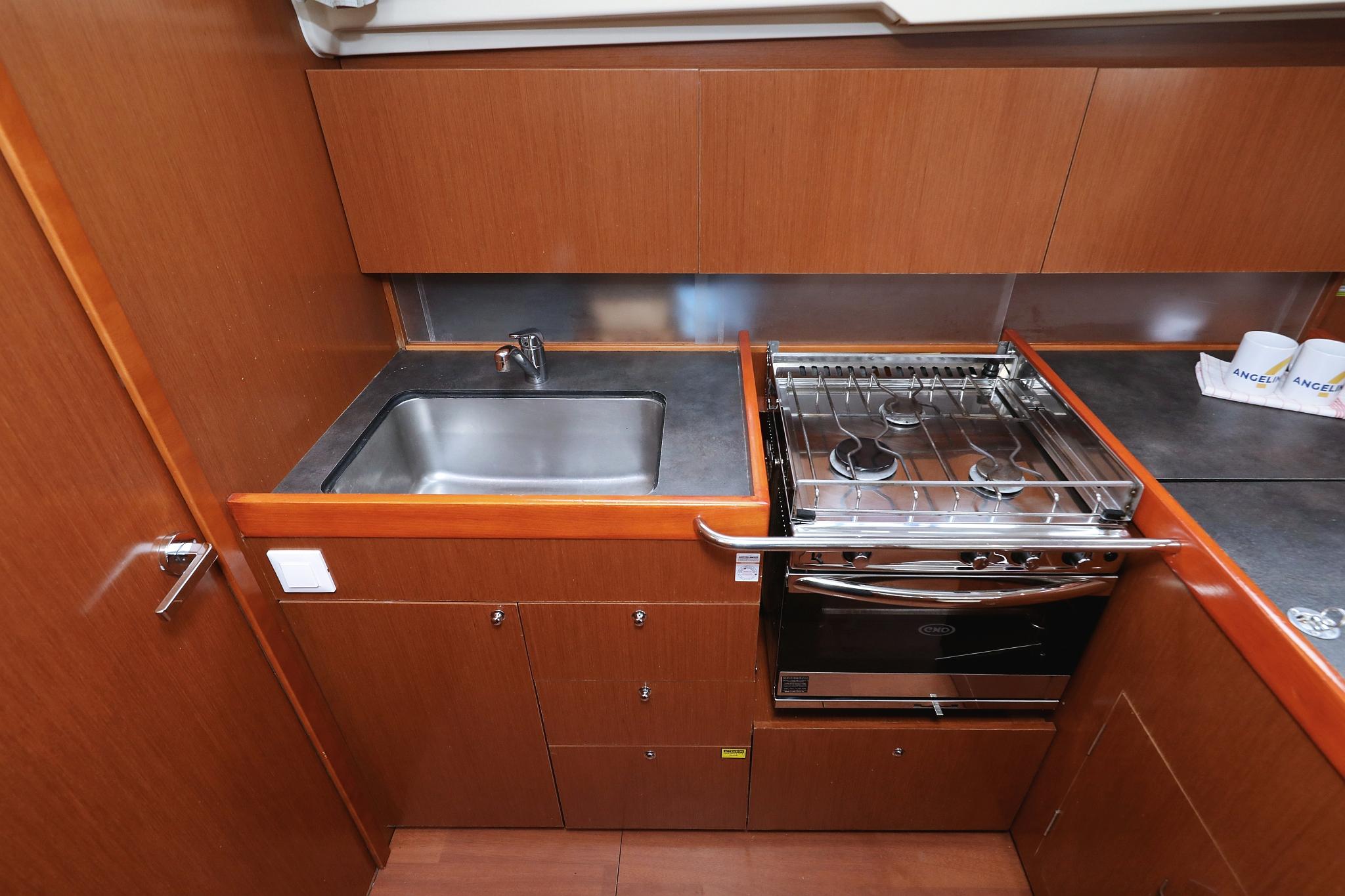 Oceanis 41.1, picture 40