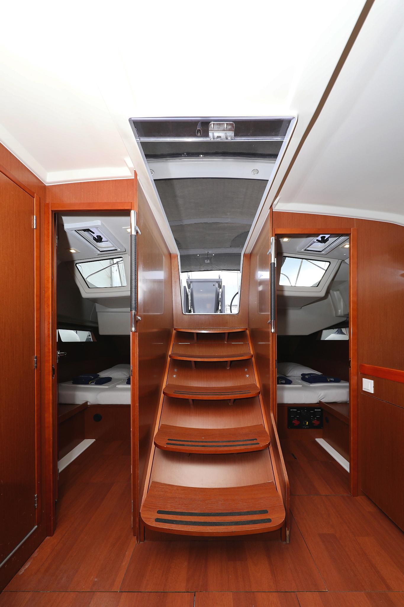 Oceanis 41.1, picture 23