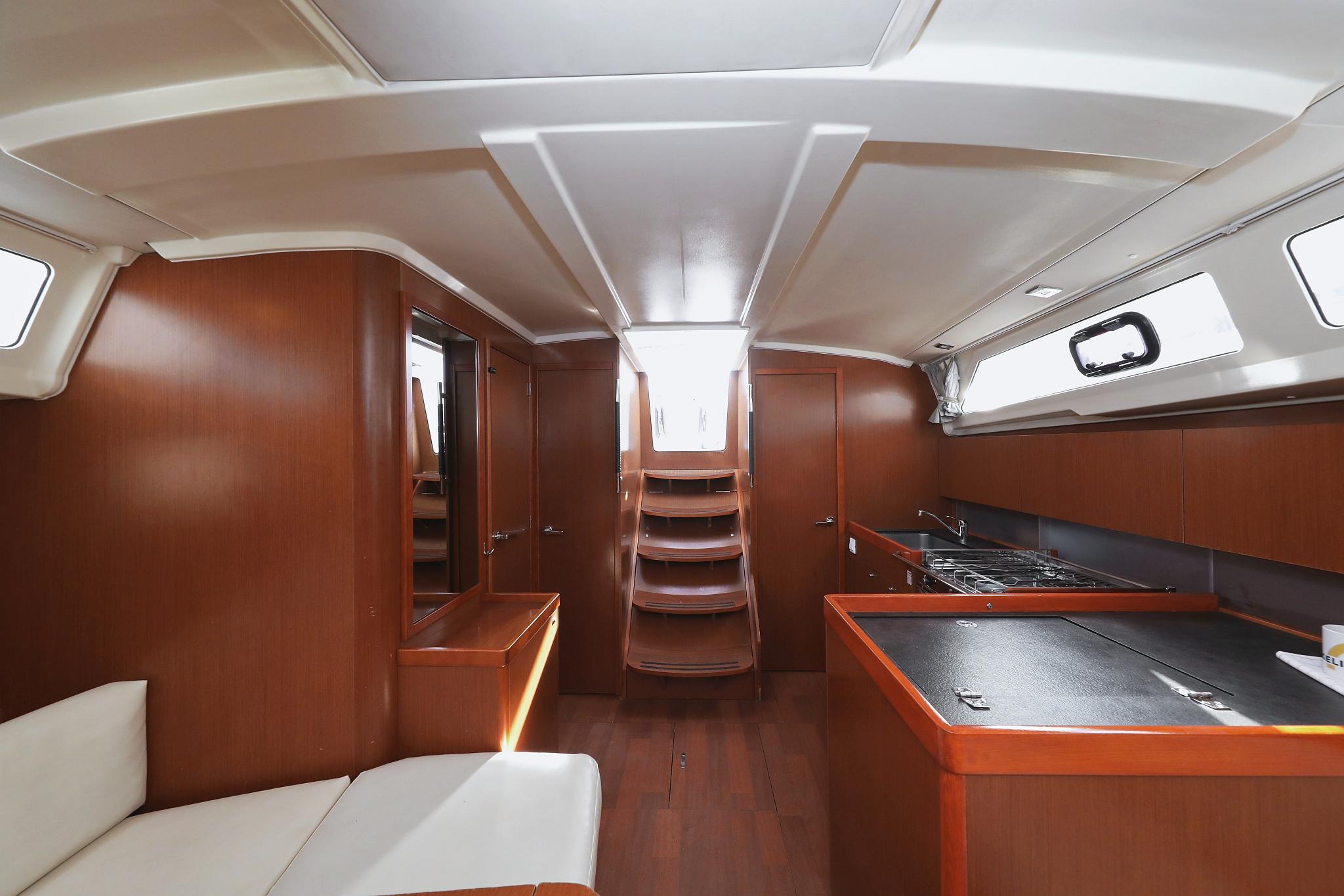 Oceanis 41.1, picture 19