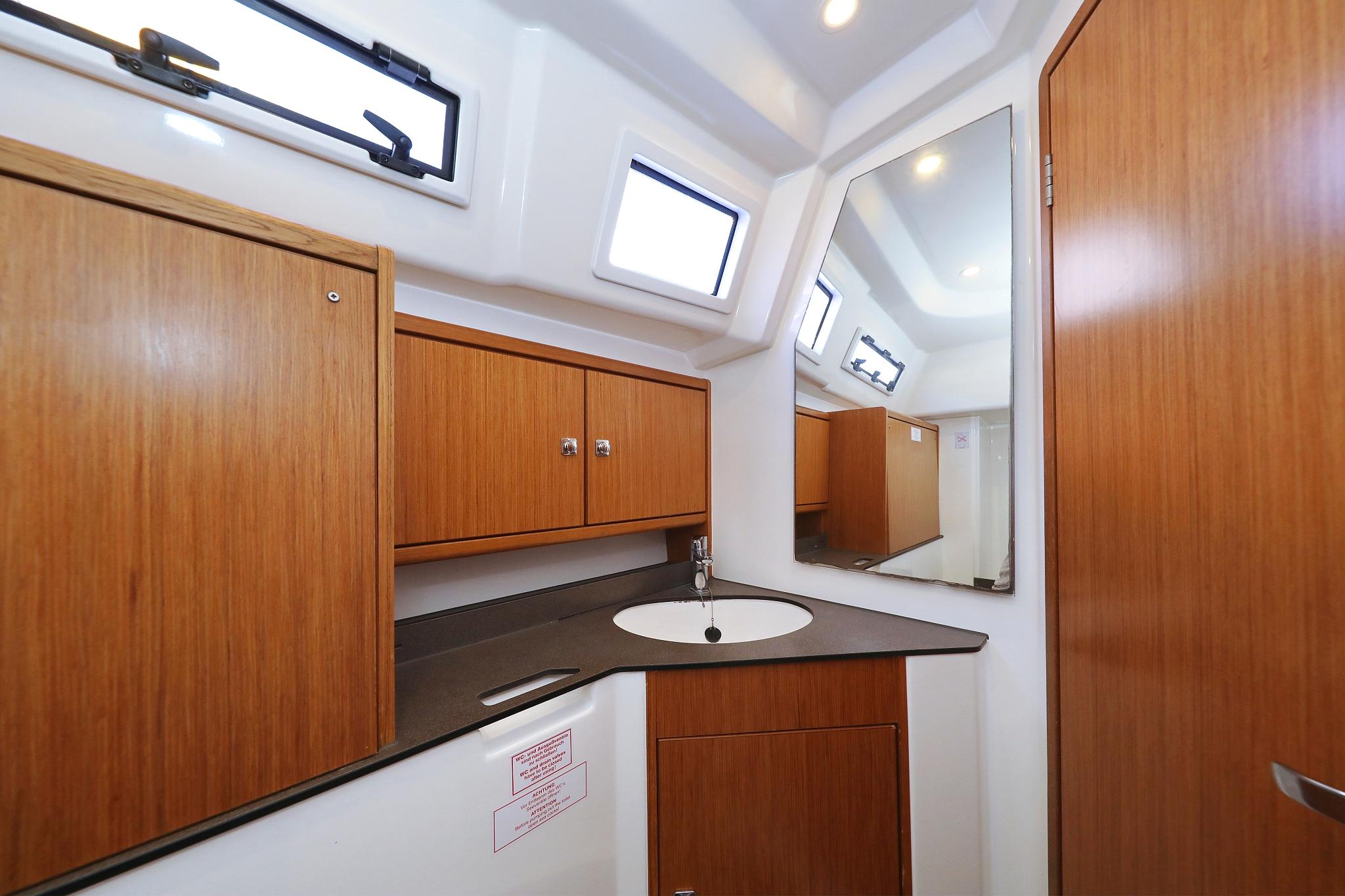 Bavaria Cruiser 33, picture 34