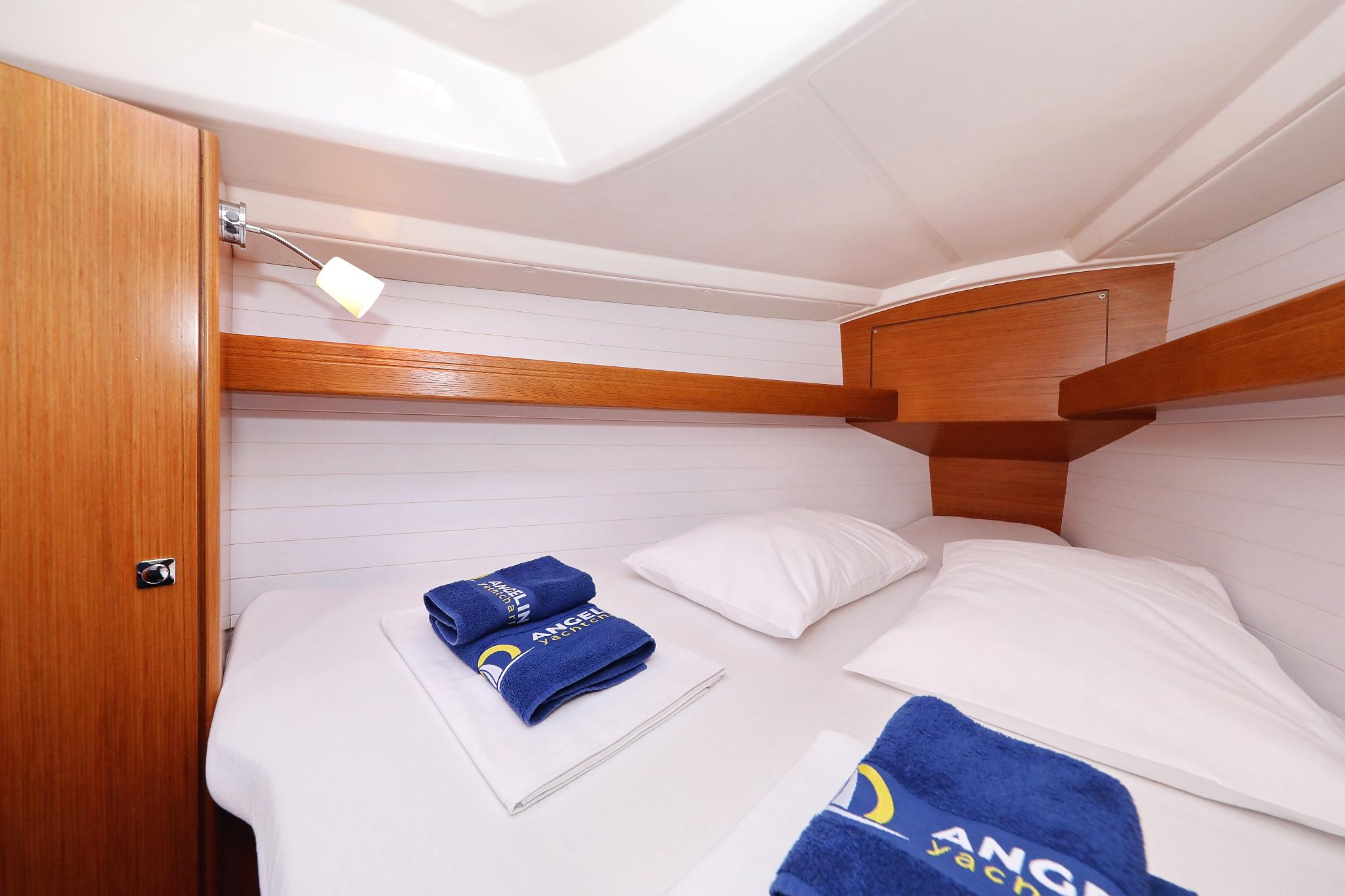 Bavaria Cruiser 33, picture 29