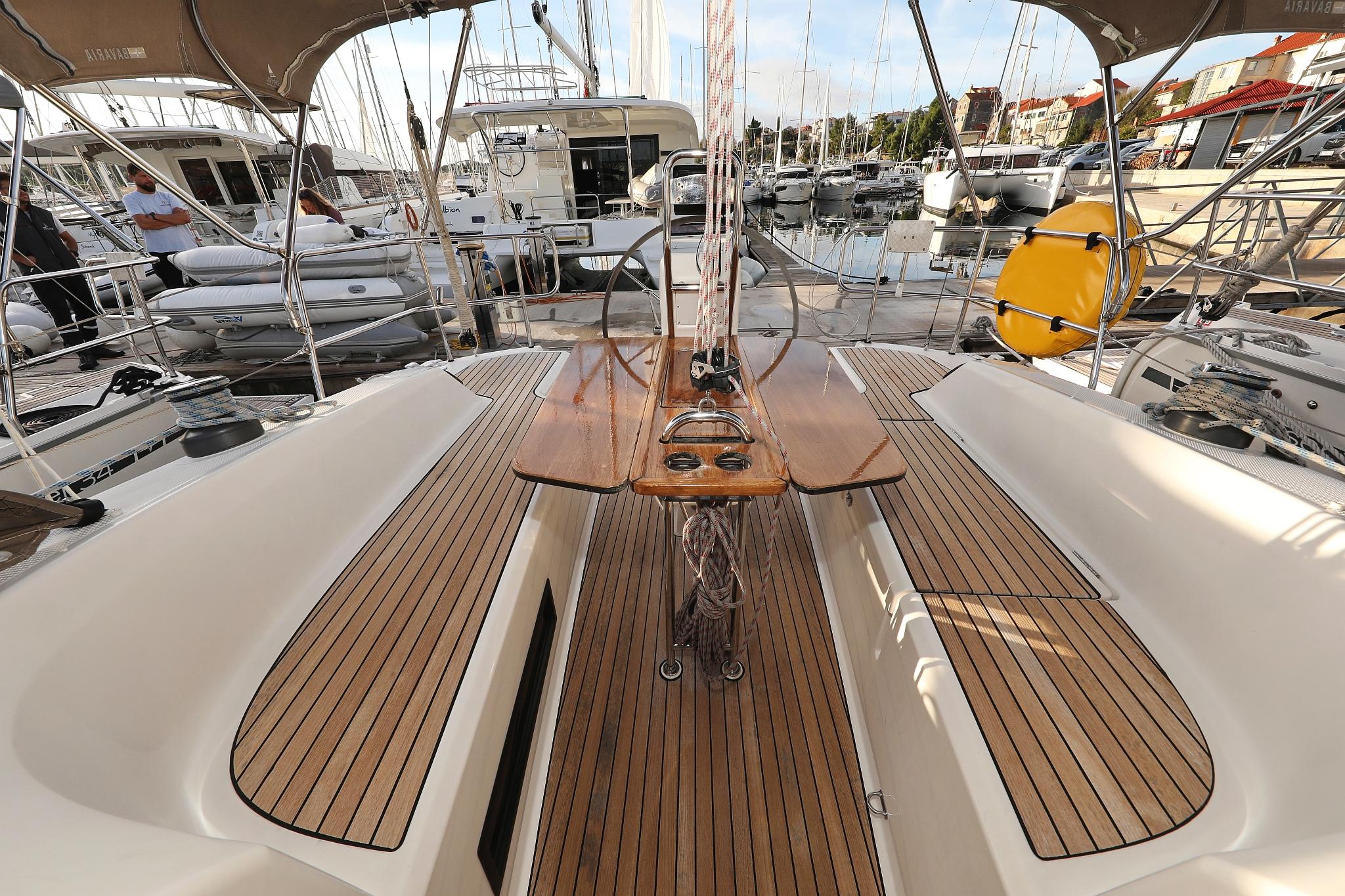 Bavaria Cruiser 33, picture 8