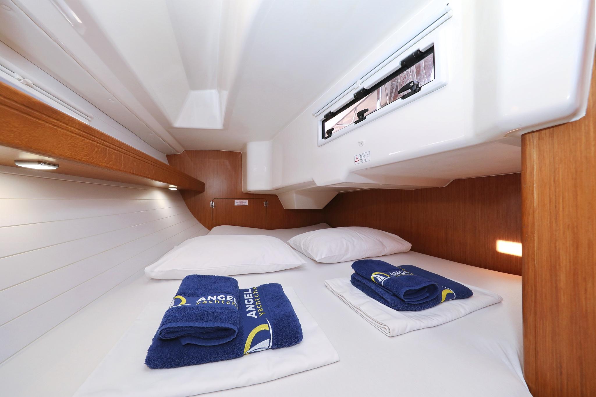 Bavaria Cruiser 33, picture 27