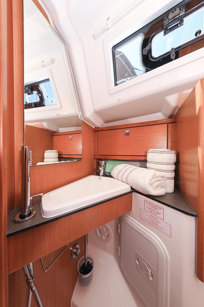 Bavaria Cruiser 34, picture 26