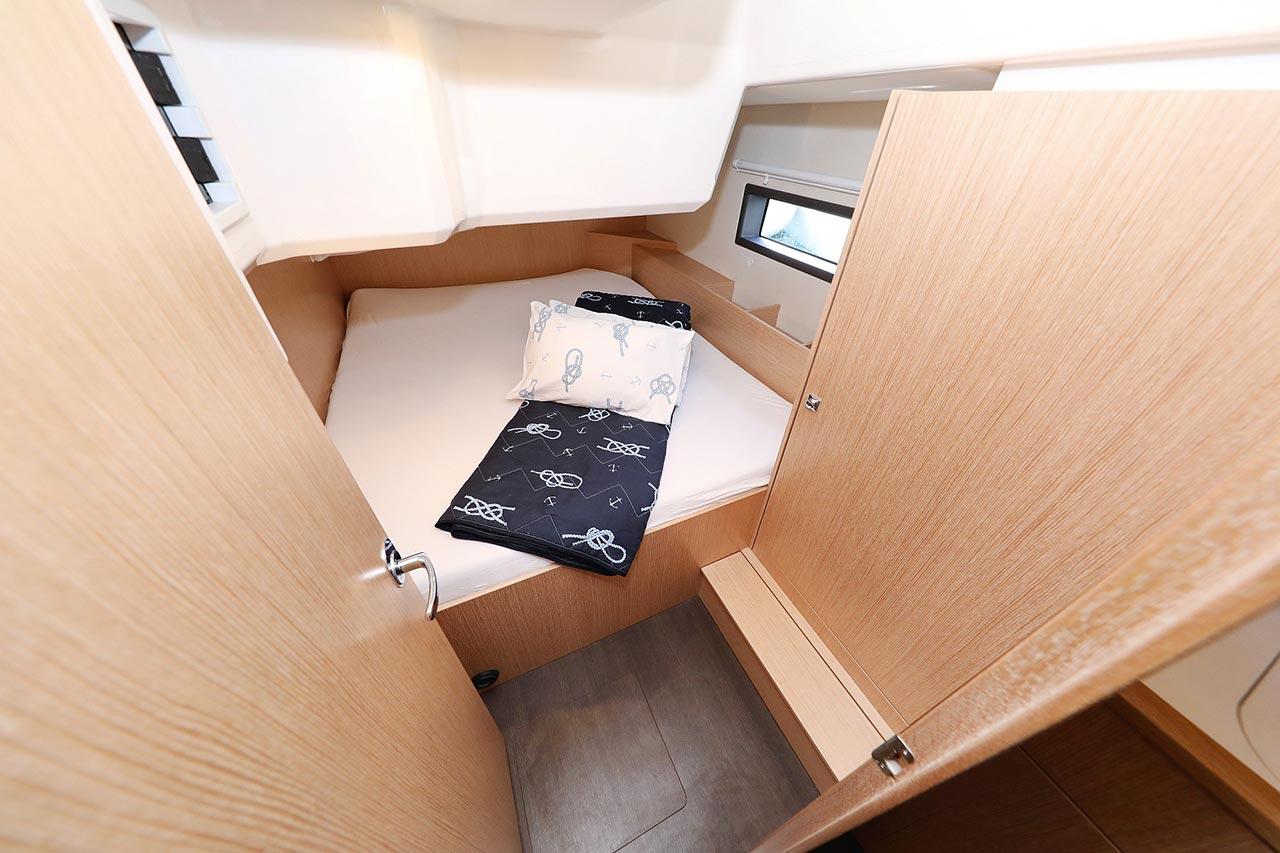 Bavaria C42, picture 22