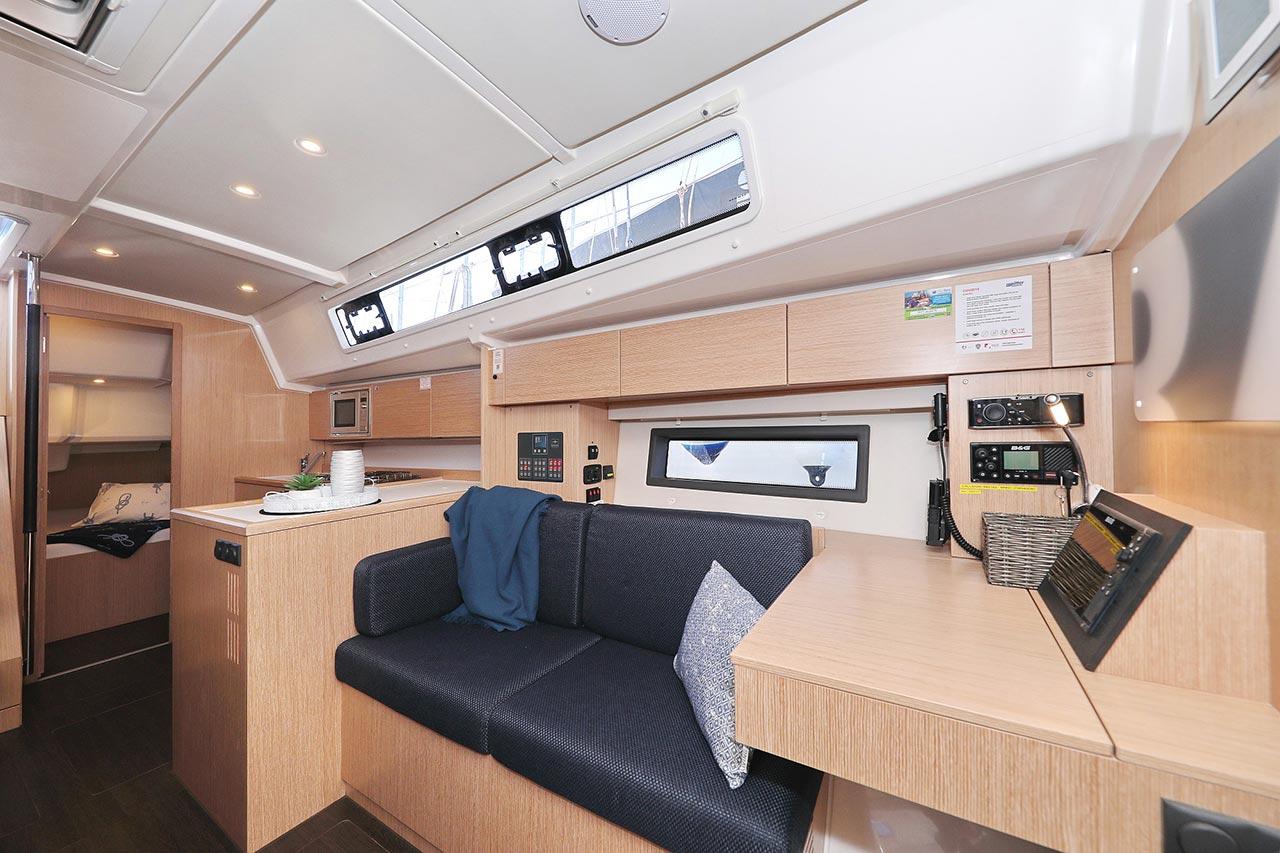 Bavaria C42, picture 17