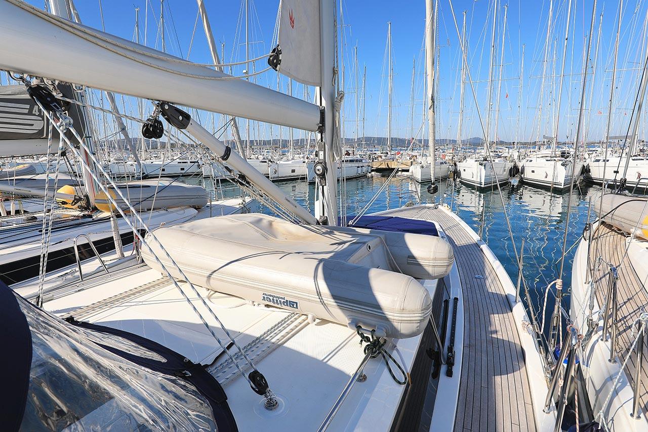 Bavaria C42, picture 5